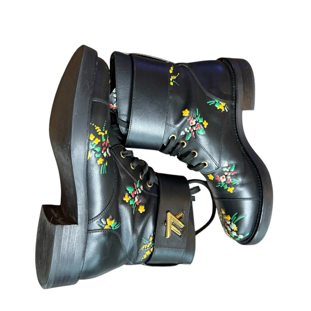LOUIS VUITTON Wonderland Floral Ranger Leather Boots Gold LV Buckle EU 38 U8 - Picture 10 of 13